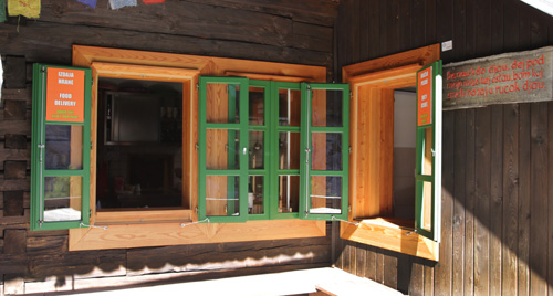 New dispensing point on the terrace of the cottage – 2023