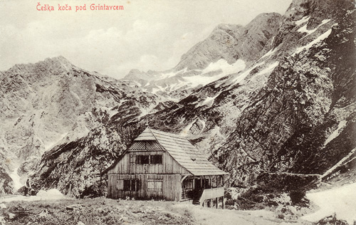 The Czech hut at the opening on July 26, 1900
