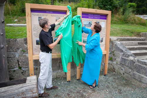 Czech-Slovenian Friendship Park in Jezersko during the unveiling of the panels, July 23, 2015